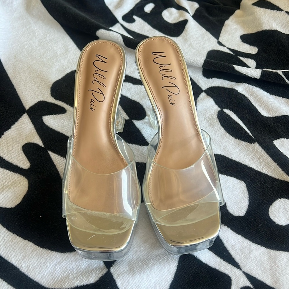 Wild Pair NWT size 8